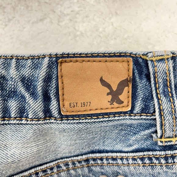 American Eagle Outfitters Ripped Blue Medium Wash Short Size 2 - Picture 4 of 5
